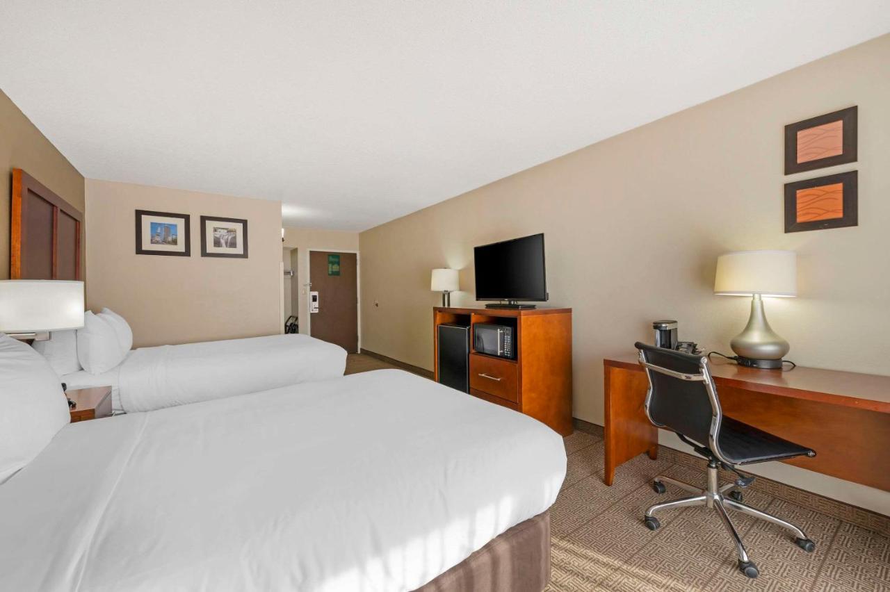 Comfort Inn & Suites North At The Pyramids Indianapolis Ngoại thất bức ảnh