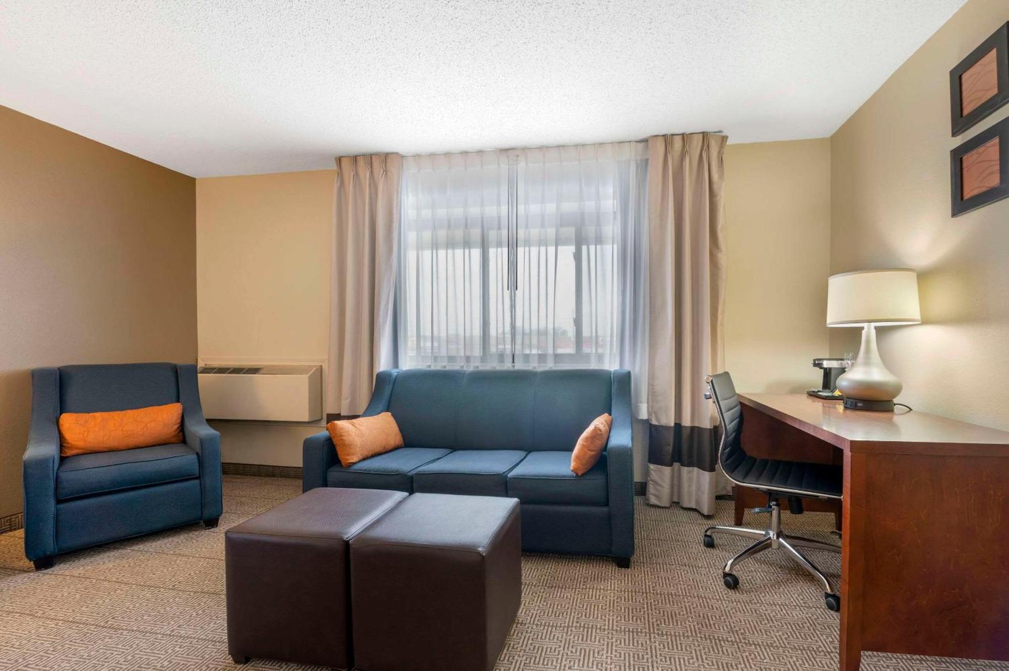 Comfort Inn & Suites North At The Pyramids Indianapolis Ngoại thất bức ảnh